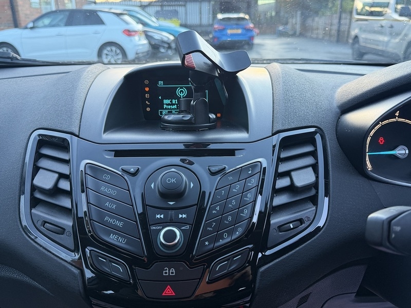 Used Ford Fiesta 2013 for sale - 77363207: Photo 30