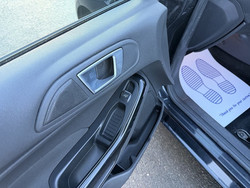 Used Ford Fiesta 2013 for sale - 77363207: Photo 39