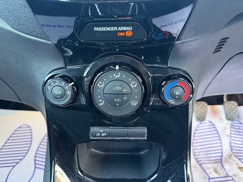 Used Ford Fiesta 2013 for sale - 77149359: Photo 24