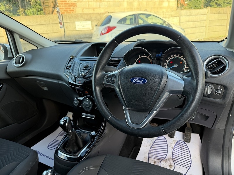 Used Ford Fiesta 2013 for sale - 77149359: Photo 32