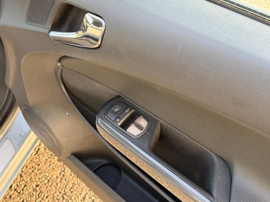 Used Vauxhall Corsa 2011 for sale - 76934581: Photo 49