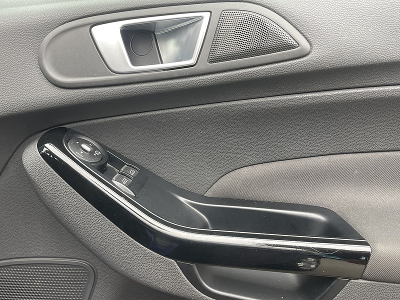 Used Ford Fiesta 2014 for sale - 77594923: Photo 40