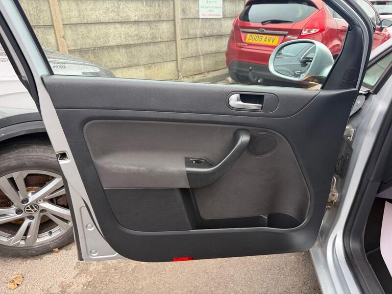 Used Volkswagen Golf Plus 2011 for sale - 77276895: Photo 21