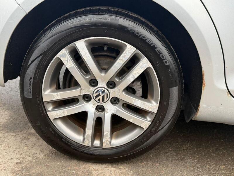 Used Volkswagen Golf Plus 2011 for sale - 77276895: Photo 40