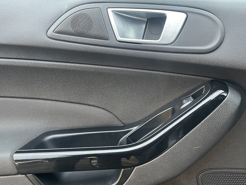 Used Ford Fiesta 2014 for sale - 77335650: Photo 36