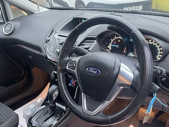 Used Ford Fiesta 2014 for sale - 77335650: Photo