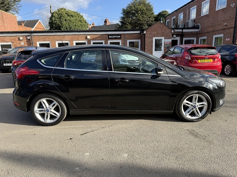 Used Ford Focus 2016 for sale - 77836638: Photo 2