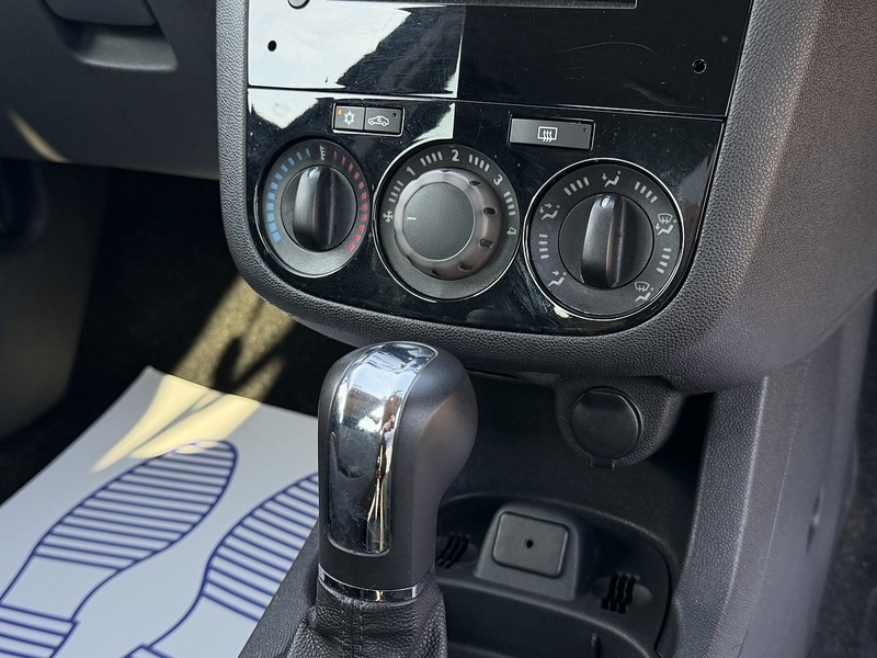 Used Vauxhall Corsa 2011 for sale - 77953490: Photo 32