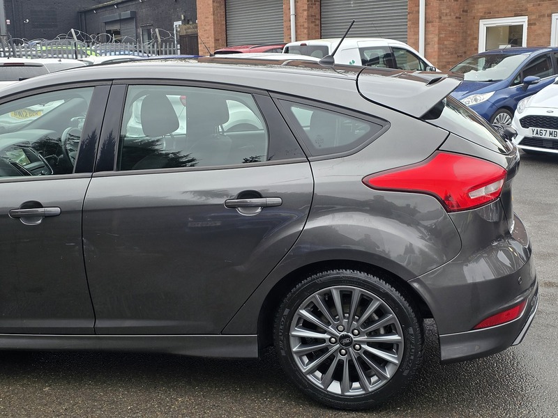 Used Ford Focus 2017 for sale - 77700802: Photo 25