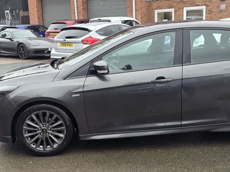 Used Ford Focus 2017 for sale - 77700802: Photo 27