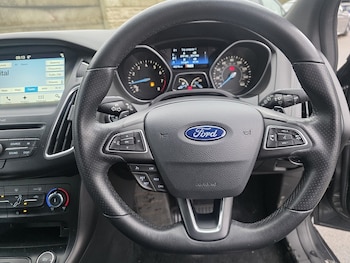 Used Ford Focus 2017 for sale - 77700802: Photo