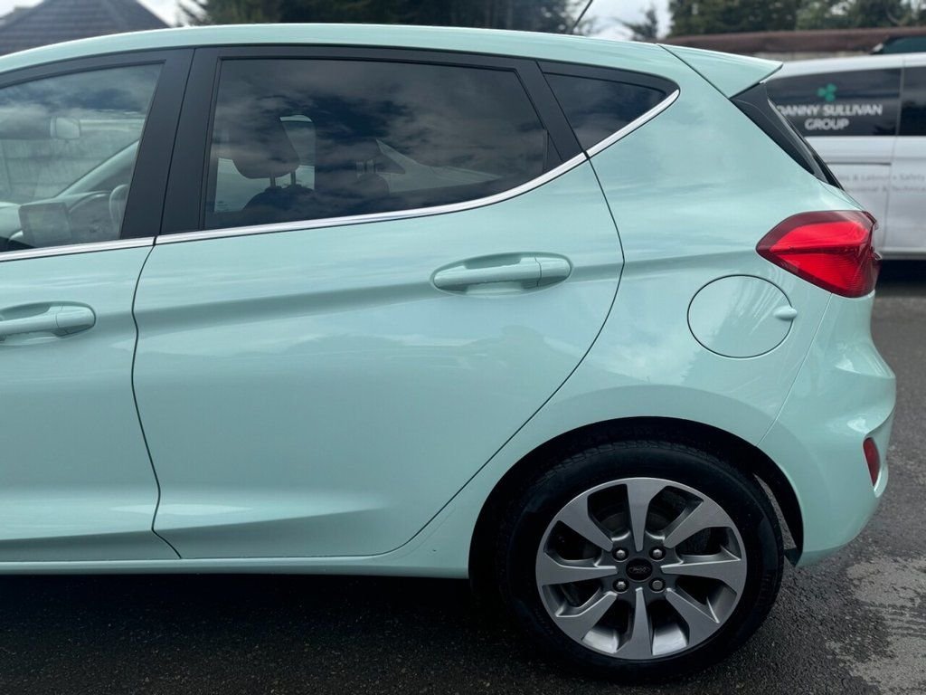 Used Ford Fiesta 2017 for sale - 76582519: Photo 12