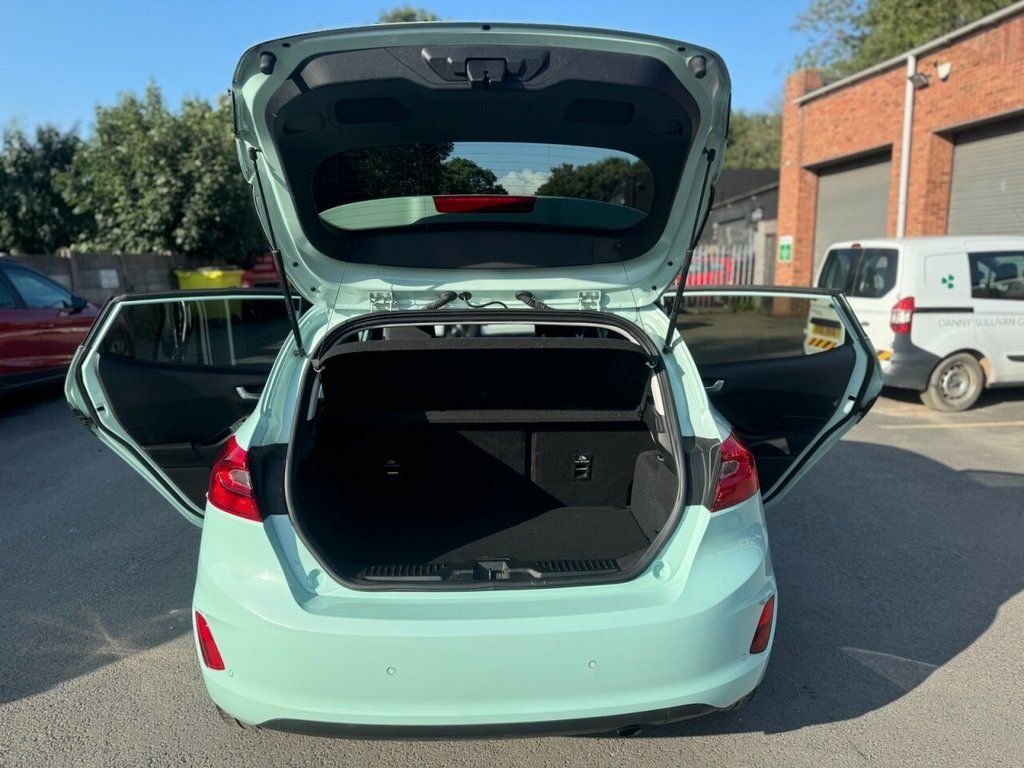 Used Ford Fiesta 2017 for sale - 76582519: Photo 16