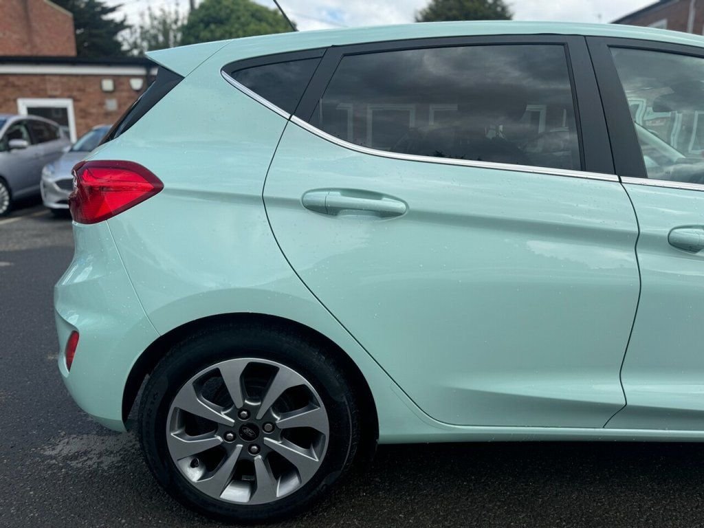 Used Ford Fiesta 2017 for sale - 76582519: Photo 19