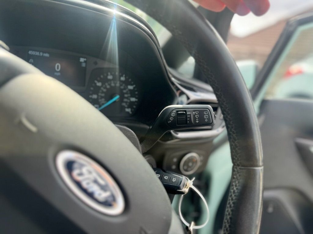 Used Ford Fiesta 2017 for sale - 76582519: Photo 32