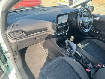 Used Ford Fiesta 2017 for sale - 76582519: Photo