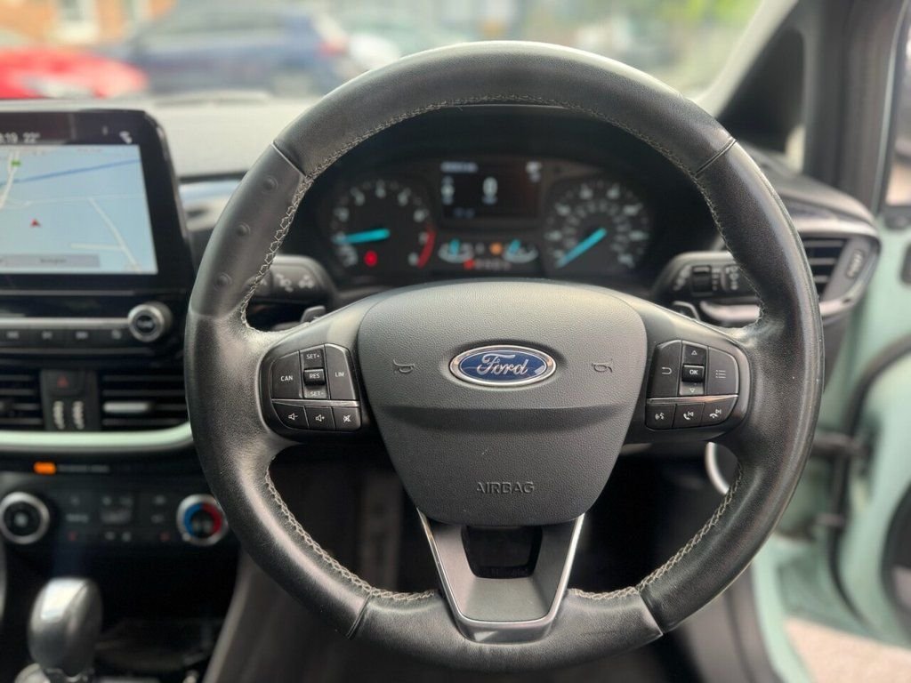 Used Ford Fiesta 2017 for sale - 76582519: Photo 4