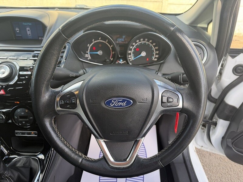 Used Ford Fiesta 2015 for sale - 78139781: Photo 31