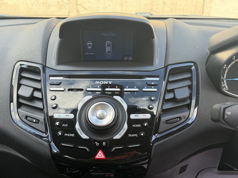 Used Ford Fiesta 2015 for sale - 78139781: Photo 38