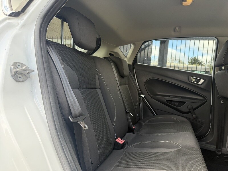 Used Ford Fiesta 2015 for sale - 78139781: Photo 47