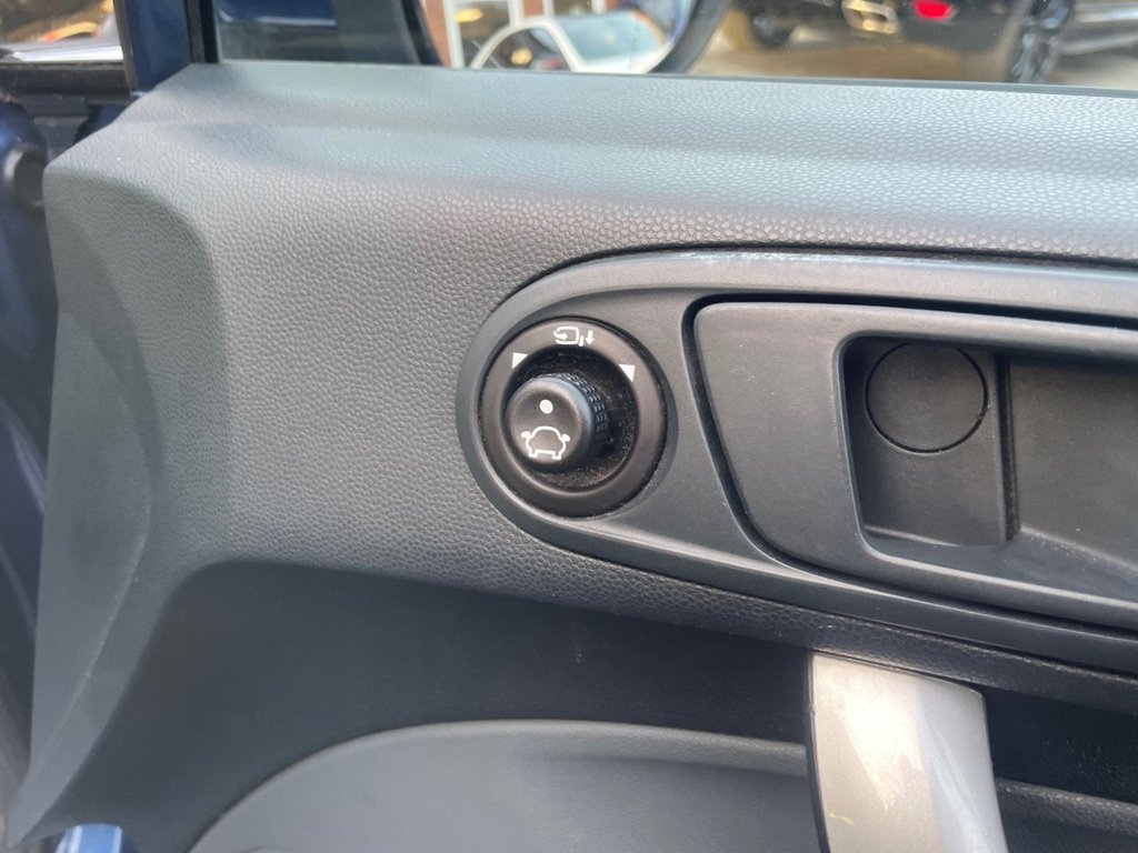 Used Ford Fiesta 2009 for sale - 76617803: Photo 18