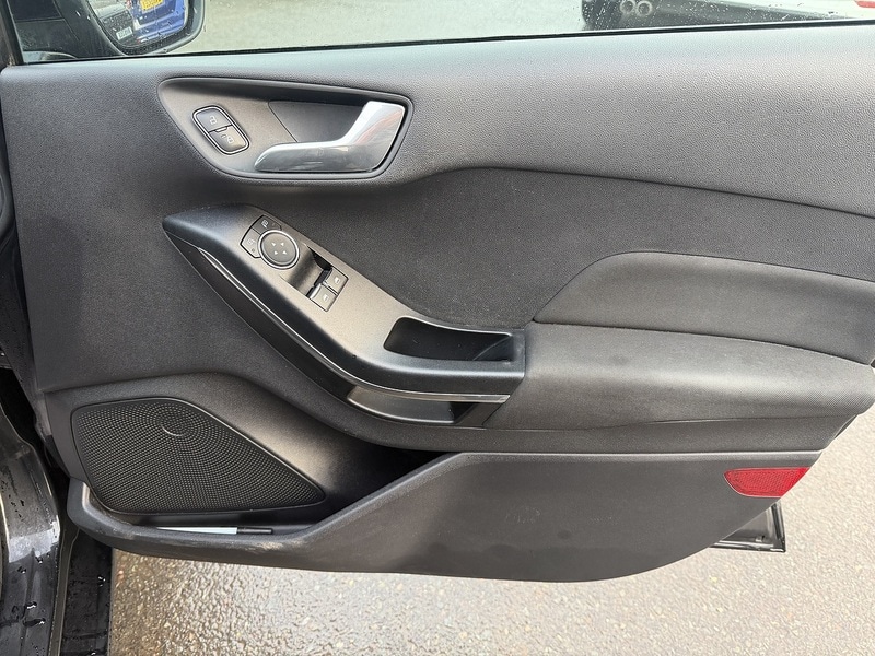 Used Ford Fiesta 2017 for sale - 77149298: Photo 12