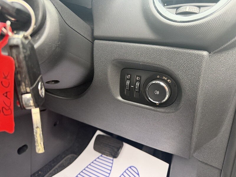 Used Vauxhall Corsa 2014 for sale - 77501082: Photo 41