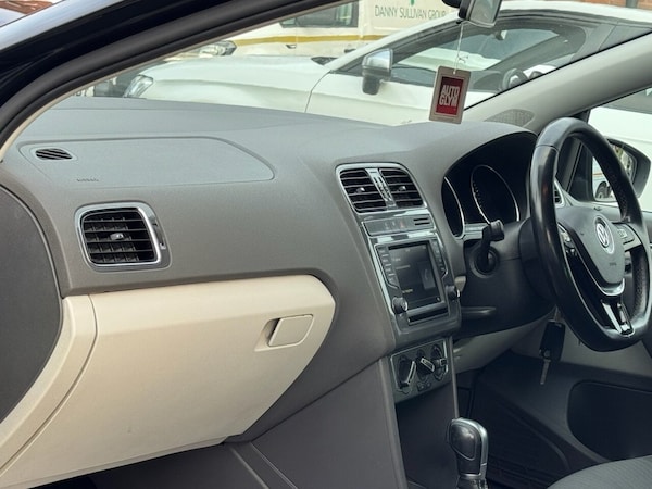 Used Volkswagen Polo 2015 for sale - 76256423: Photo 11