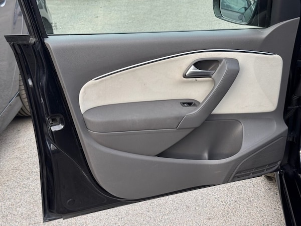Used Volkswagen Polo 2015 for sale - 76256423: Photo 17