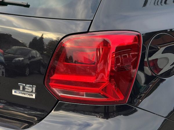Used Volkswagen Polo 2015 for sale - 76256423: Photo 31