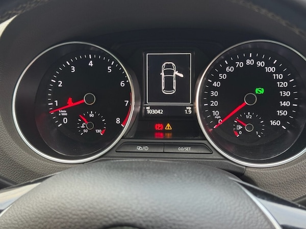 Used Volkswagen Polo 2015 for sale - 76256423: Photo 39