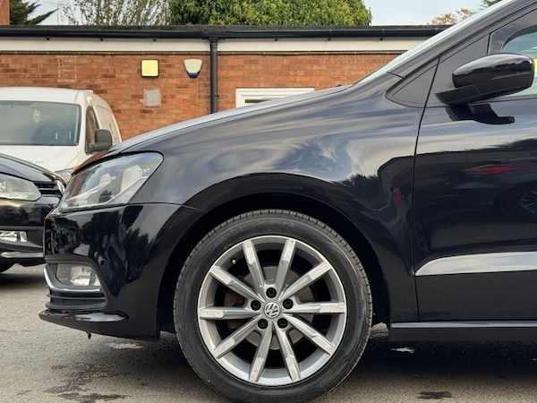 Used Volkswagen Polo 2015 for sale - 76256423: Photo 4