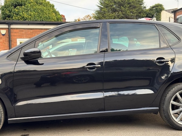 Used Volkswagen Polo 2015 for sale - 76256423: Photo 5