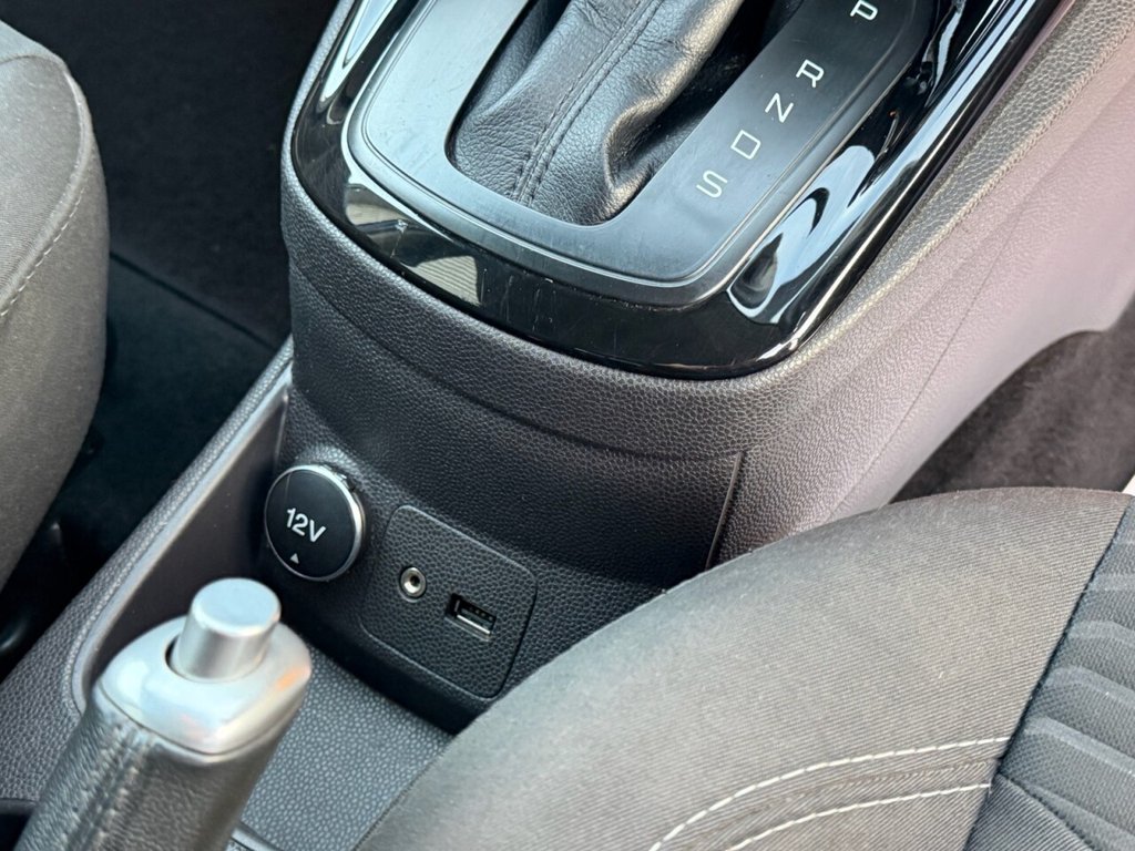 Used Ford Fiesta 2014 for sale - 76927590: Photo 28