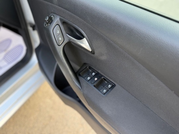 Used Volkswagen Polo 2013 for sale - 76261018: Photo 34