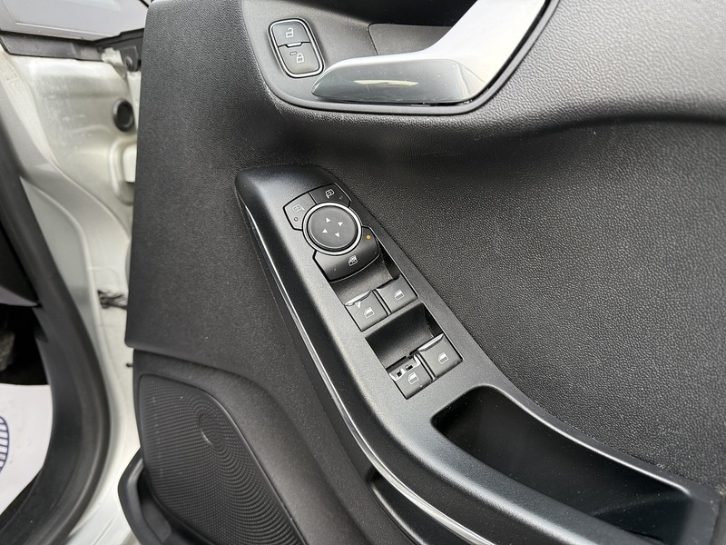 Used Ford Fiesta 2018 for sale - 77200865: Photo 35