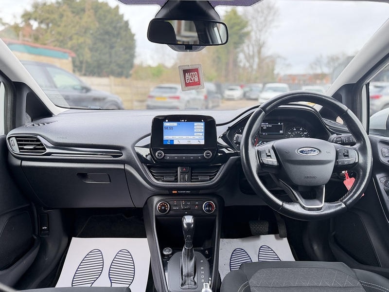 Used Ford Fiesta 2018 for sale - 77200865: Photo 5