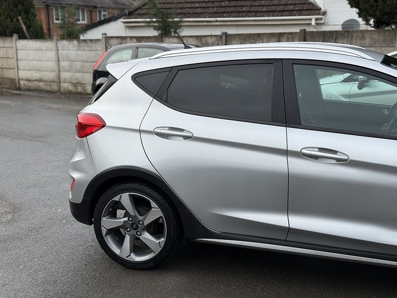 Used Ford Fiesta 2018 for sale - 77200865: Photo 7