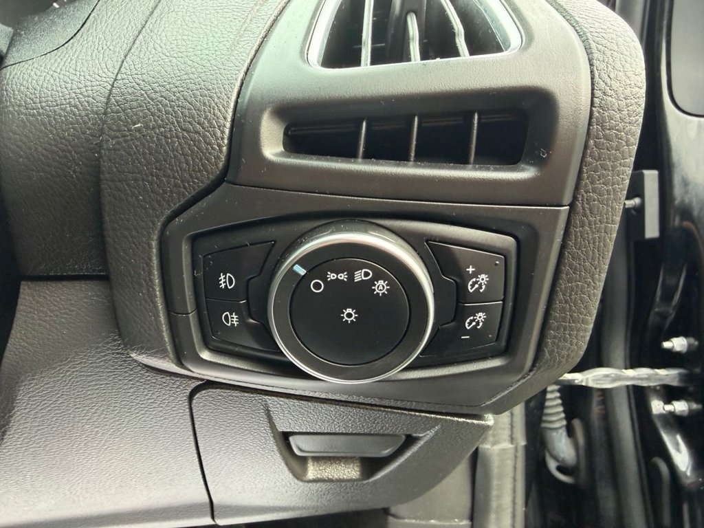 Used Ford Focus 2017 for sale - 76724726: Photo 24