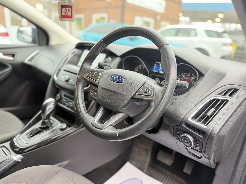 Used Ford Focus 2017 for sale - 77324461: Photo 2