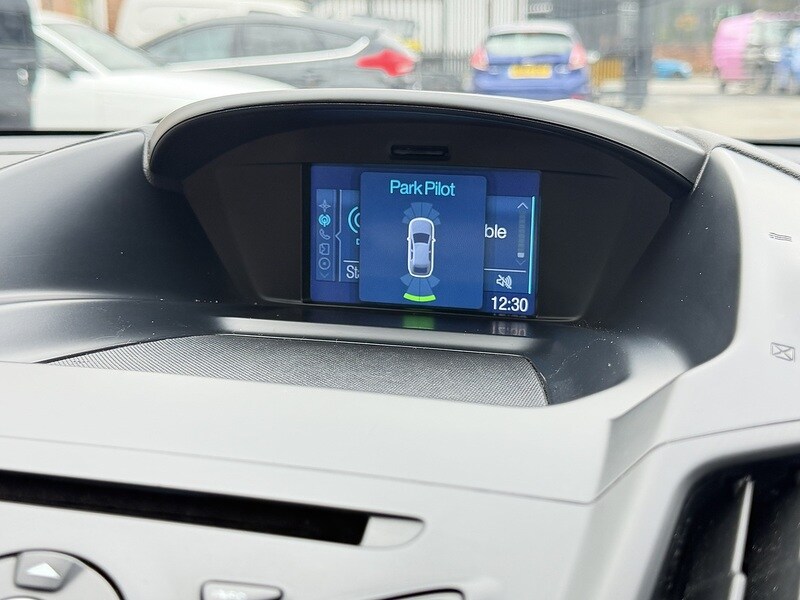 Used Ford Kuga 2015 for sale - 77735208: Photo 41