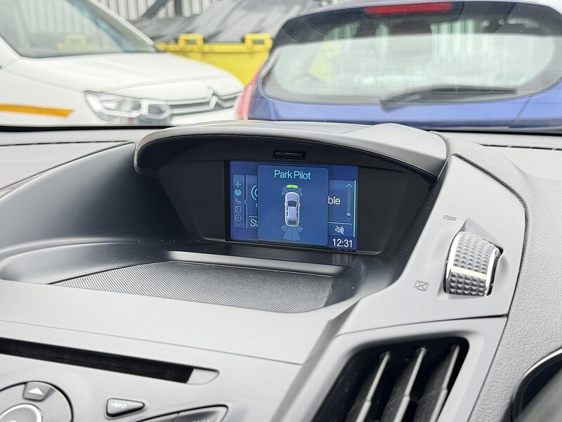 Used Ford Kuga 2015 for sale - 77735208: Photo 44