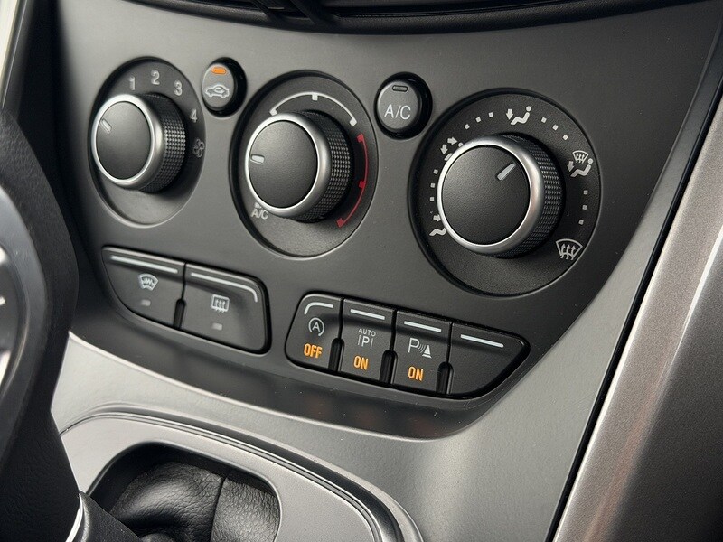 Used Ford Kuga 2015 for sale - 77735208: Photo 62