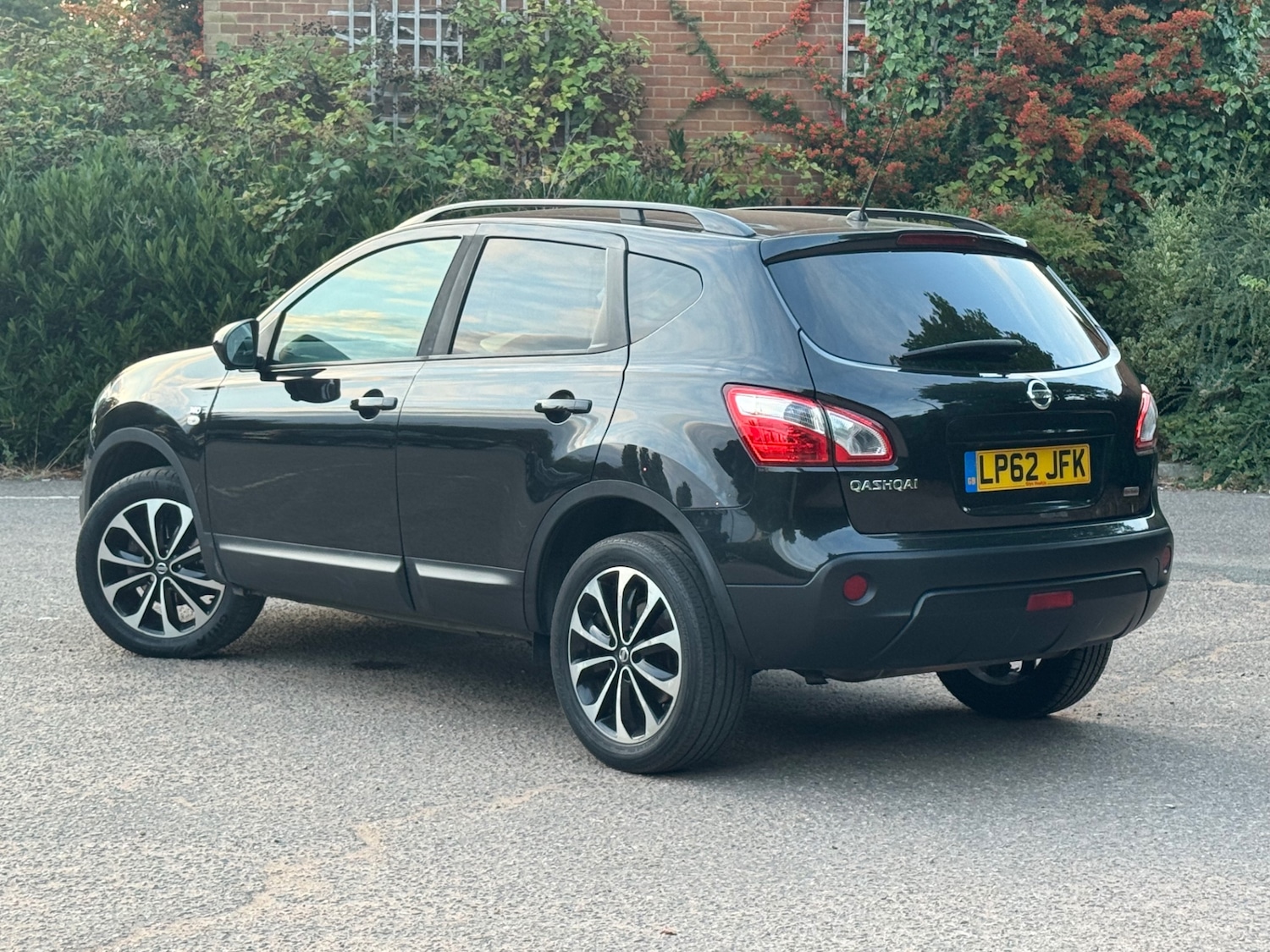 Used Nissan Qashqai 2013 for sale - 76348712: Photo 2