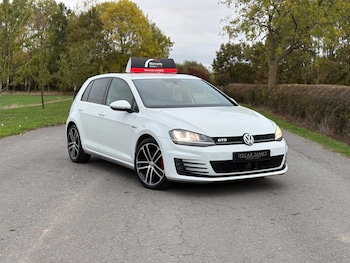 Volkswagen - Golf