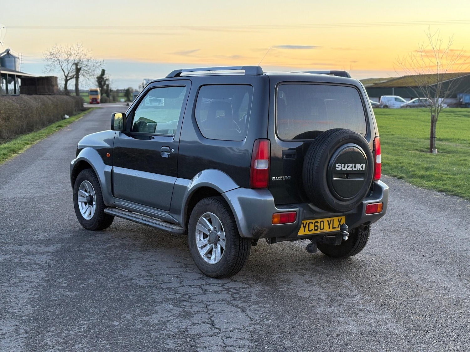 Used Suzuki Jimny 2010 for sale - 77439695: Photo 4