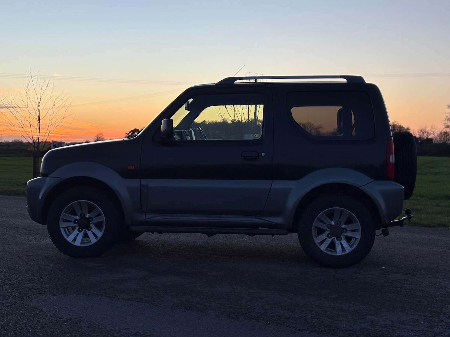 Used Suzuki Jimny 2010 for sale - 77439695: Photo 5