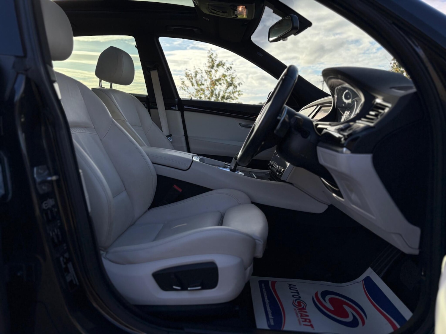 Used BMW 5 Series 2014 for sale - 76801719: Photo 21