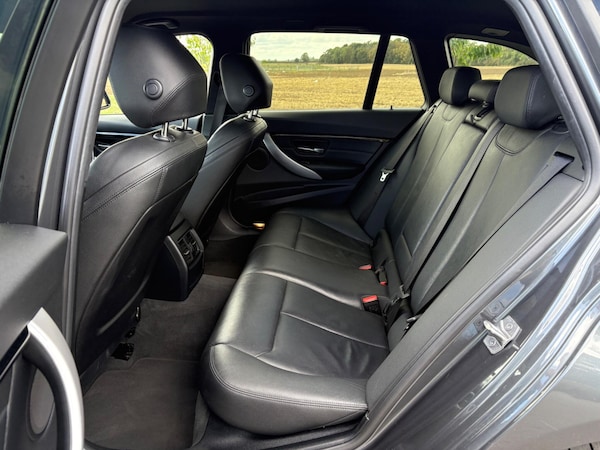 Used BMW 3 Series 2018 for sale - 75781060: Photo 17