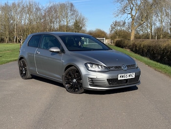 Used Volkswagen Golf 2015 for sale - 77738627: Photo